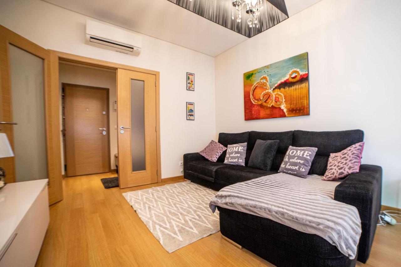 Lovely Apartment Near Airport And Nations Park, With Garage Loures Eksteriør billede