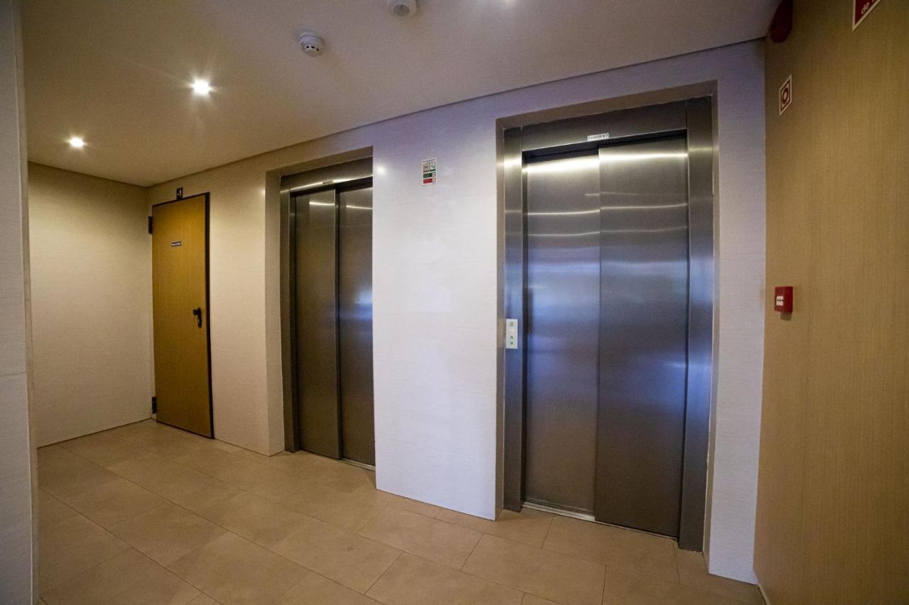 Lovely Apartment Near Airport And Nations Park, With Garage Loures Eksteriør billede