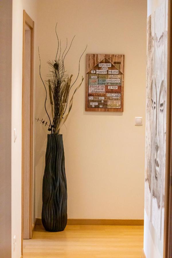 Lovely Apartment Near Airport And Nations Park, With Garage Loures Eksteriør billede