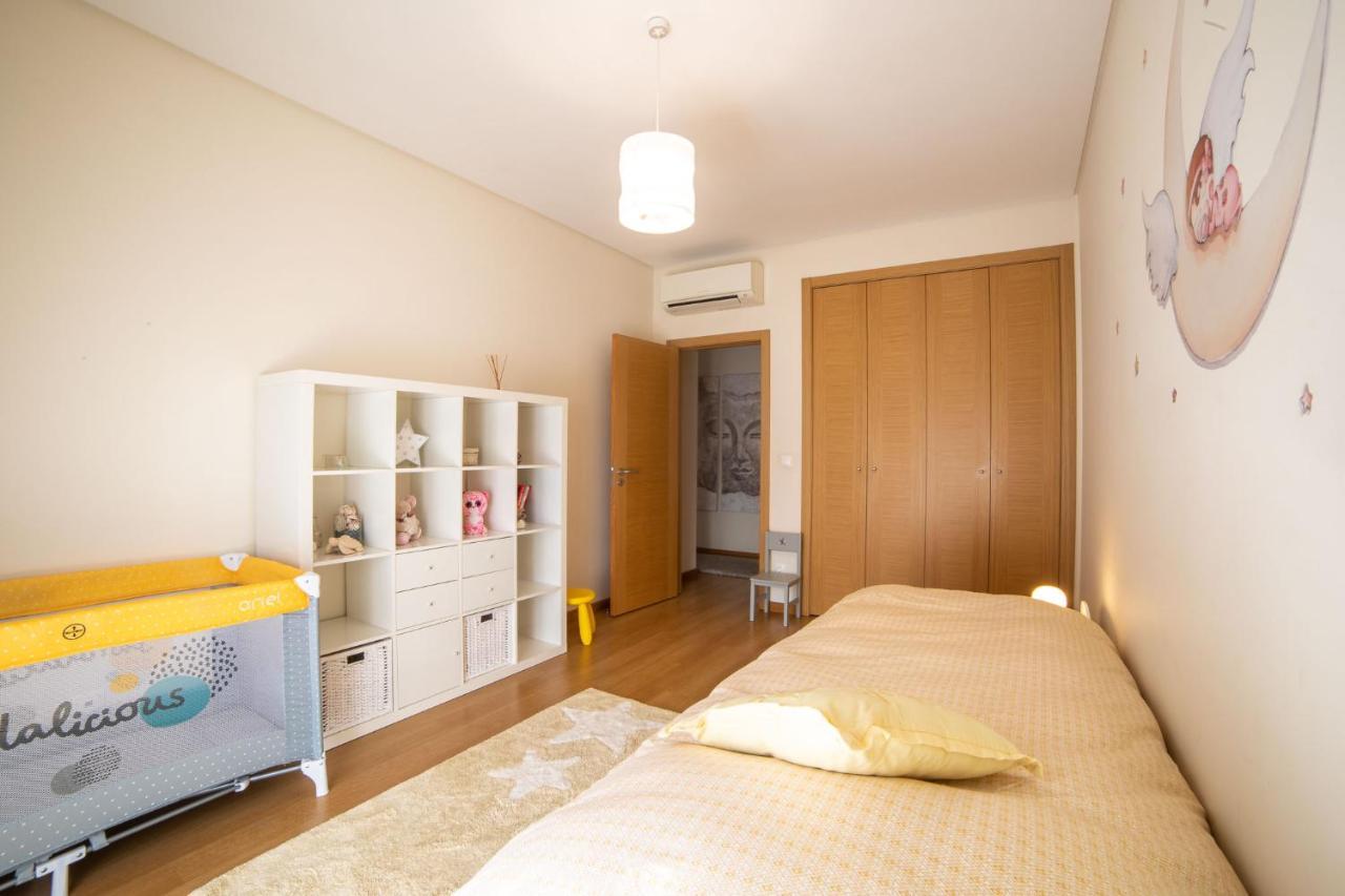 Lovely Apartment Near Airport And Nations Park, With Garage Loures Eksteriør billede