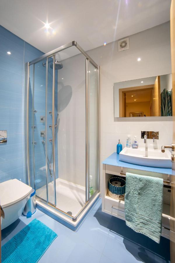 Lovely Apartment Near Airport And Nations Park, With Garage Loures Eksteriør billede
