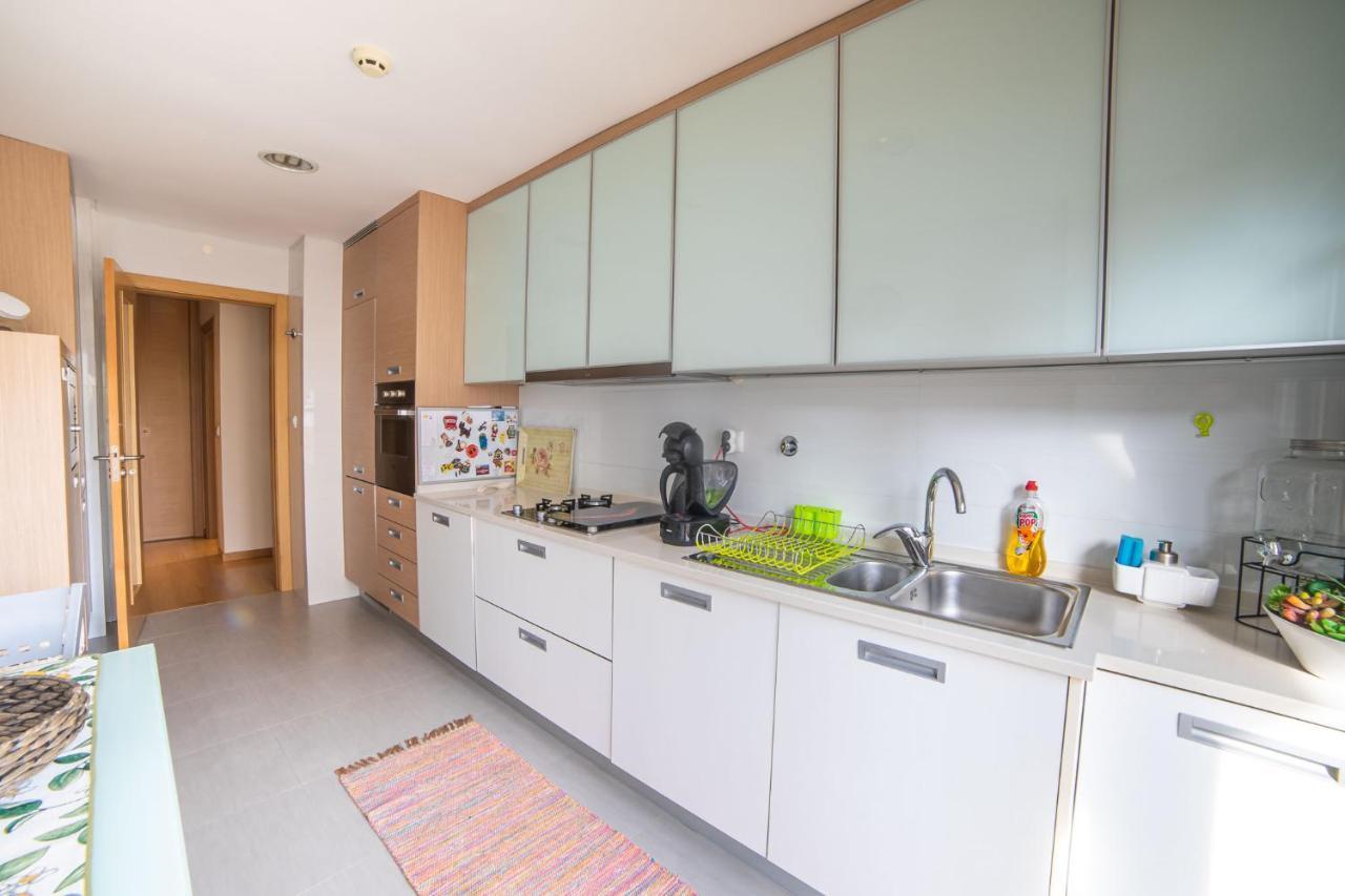 Lovely Apartment Near Airport And Nations Park, With Garage Loures Eksteriør billede