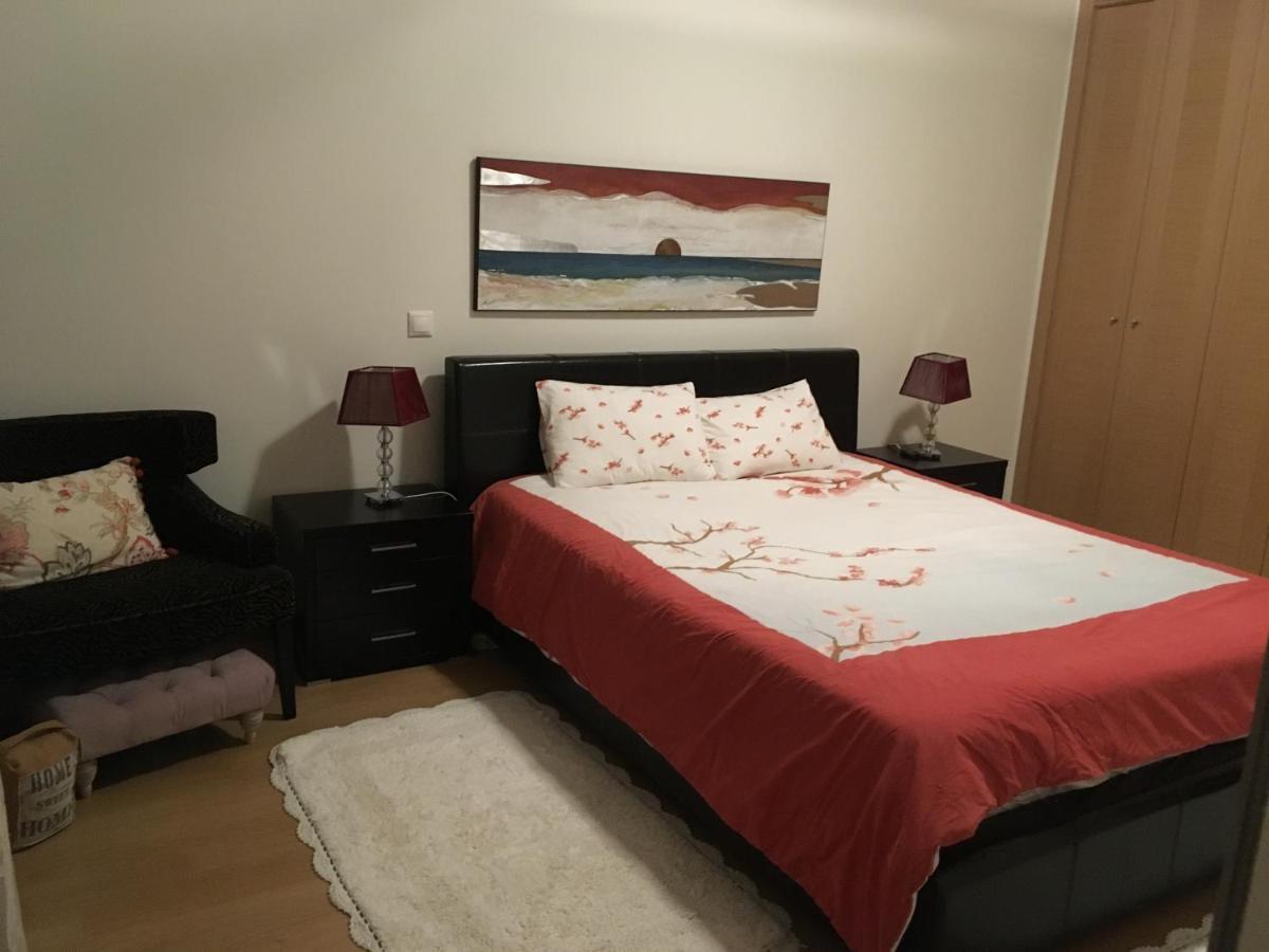 Lovely Apartment Near Airport And Nations Park, With Garage Loures Eksteriør billede